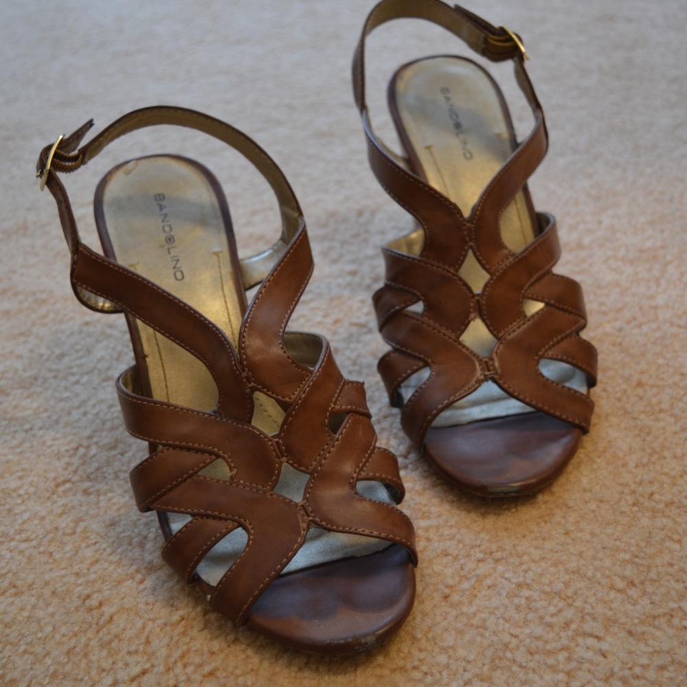 Brown leather high-heeled sandals